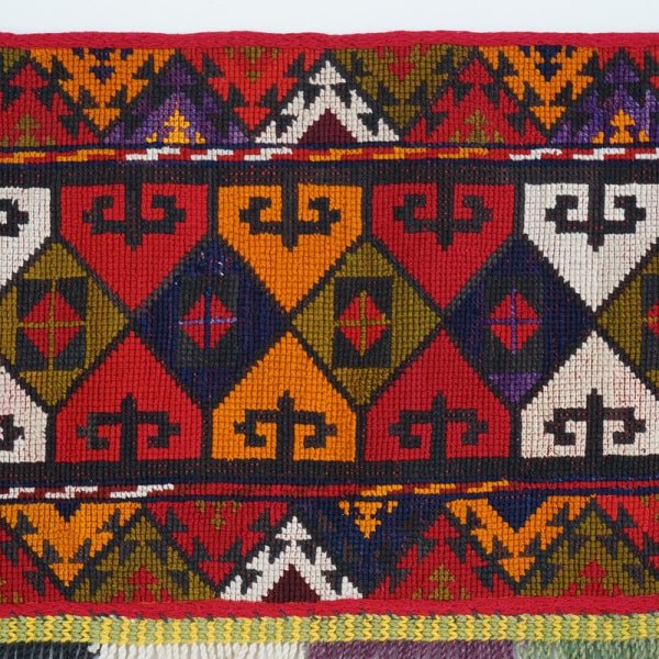 Lakai Segosha - Uzbekistan 83 x 85 x 16 cm